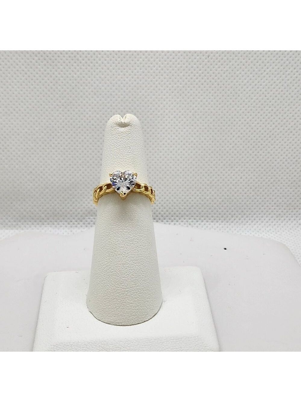Brand New Sterling Silver 925 White Heart Gemstone Link Ring